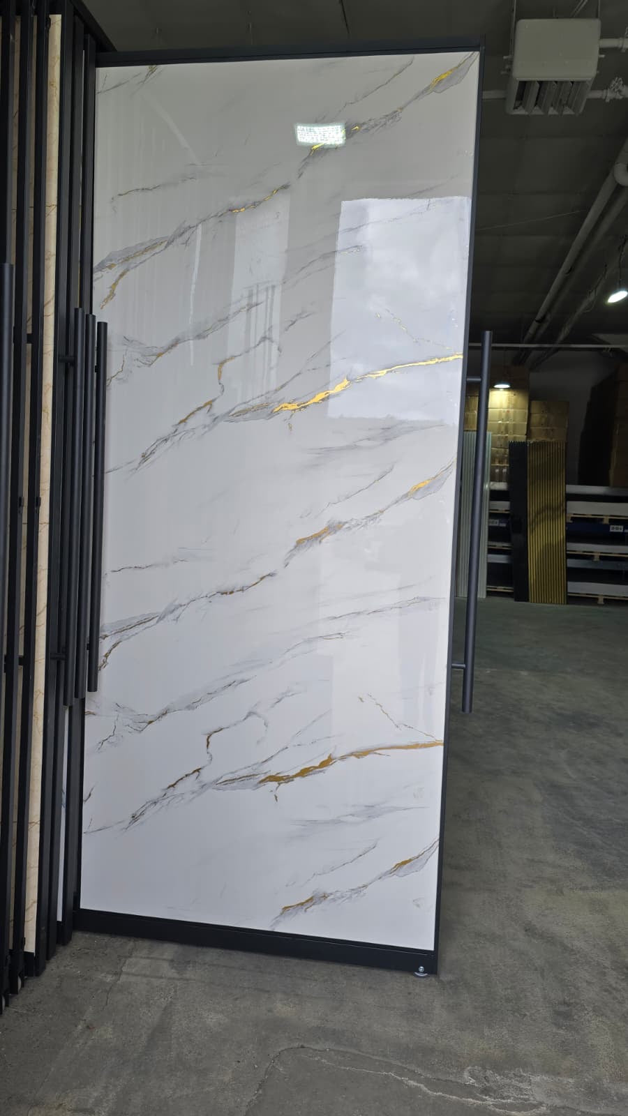 PVC Marmorpaneel Weiß-Gold mit Ader