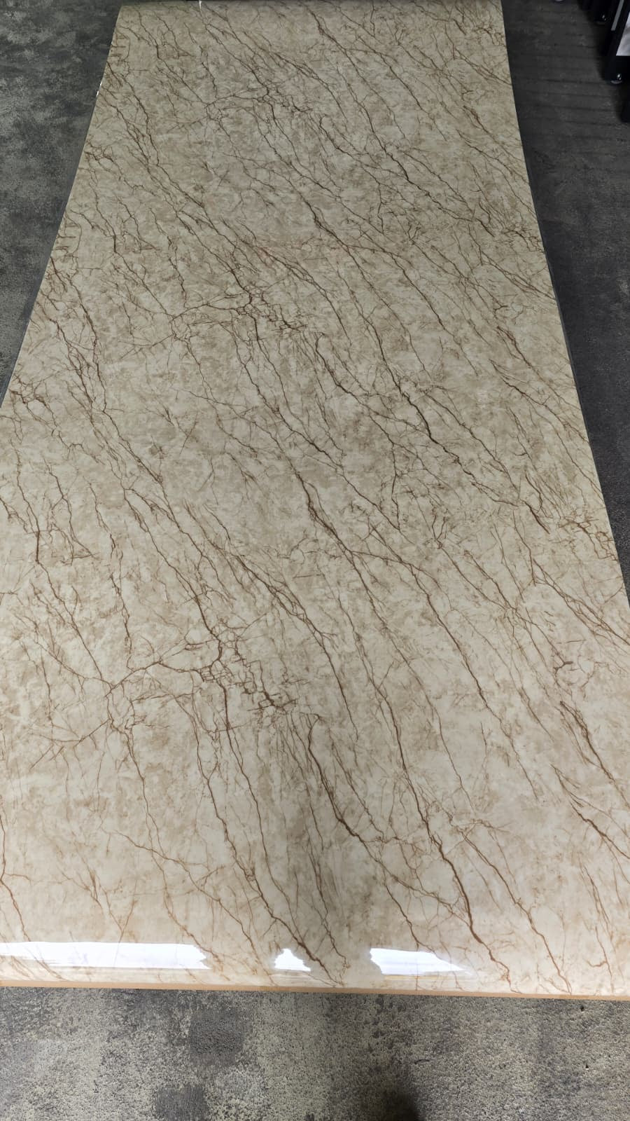 Selbstklebende PVC-Rolle Marmor Beige