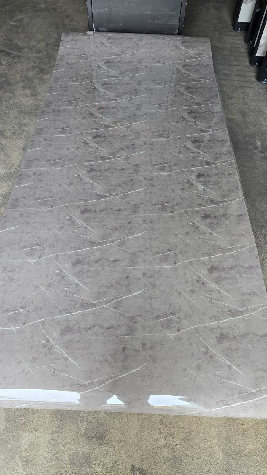 Selbstklebende PVC-Rolle Marmor Grau (Ader) Klebefolie Möbelfolie